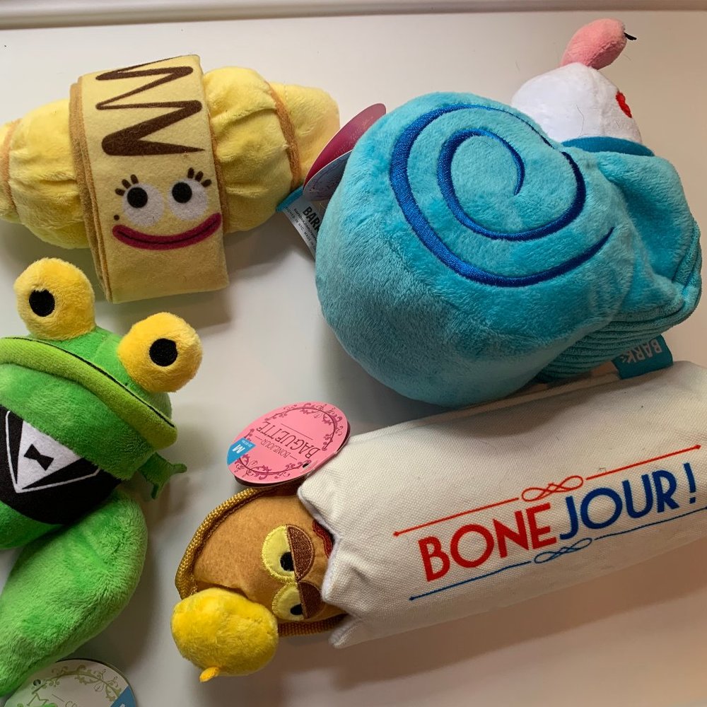 NWT Dog Toys Squeaky and Soft